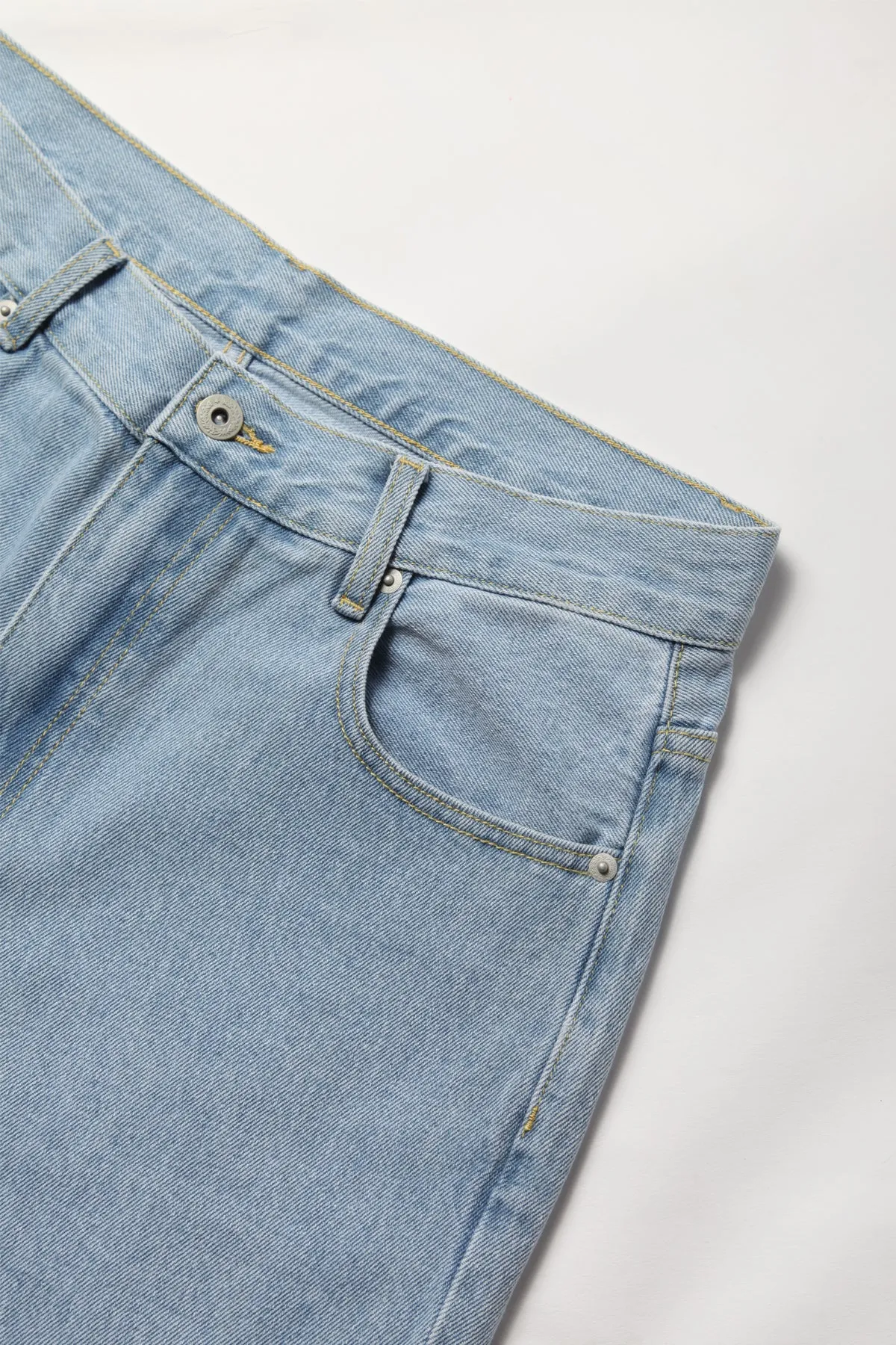 TRS - Washed Jeans - Light Blue